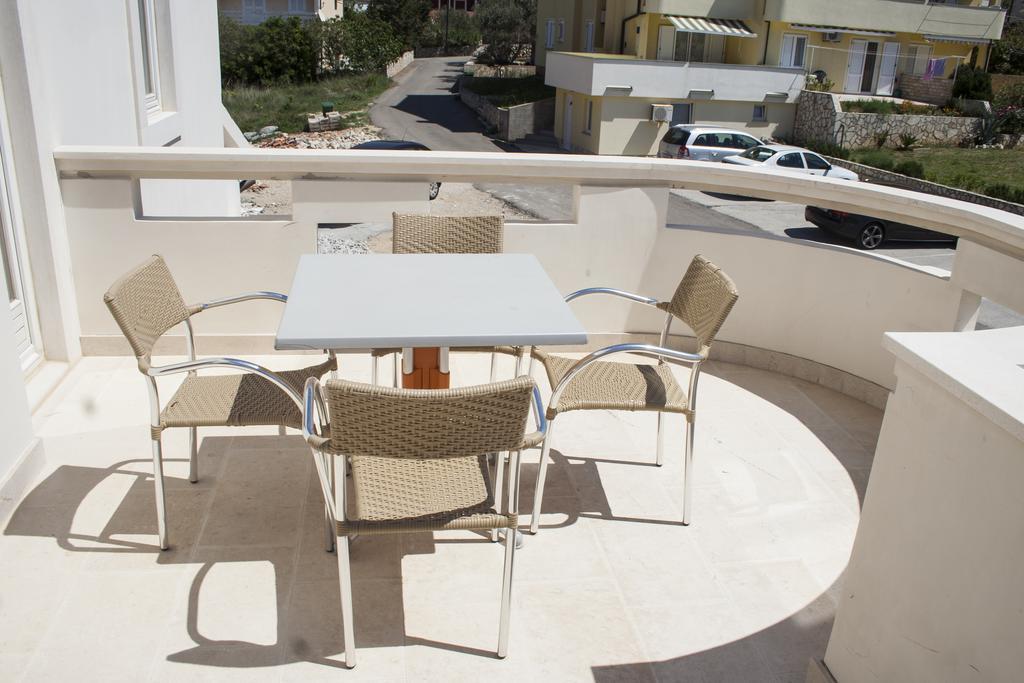 Apartments Mirage Novalja Exteriér fotografie